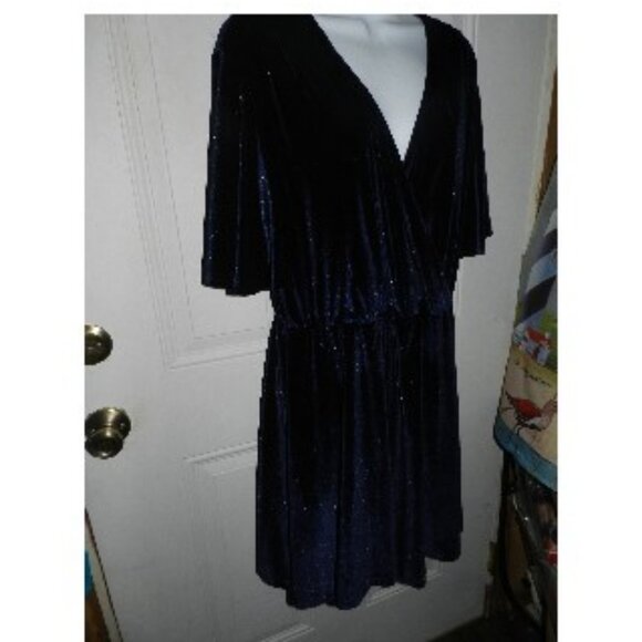 Alexia Admor Oakless Navy Velvet Flutter Flare Sleeve Dress XL $245 🆕⌚📦🏃💨🚚 - Picture 5 of 16